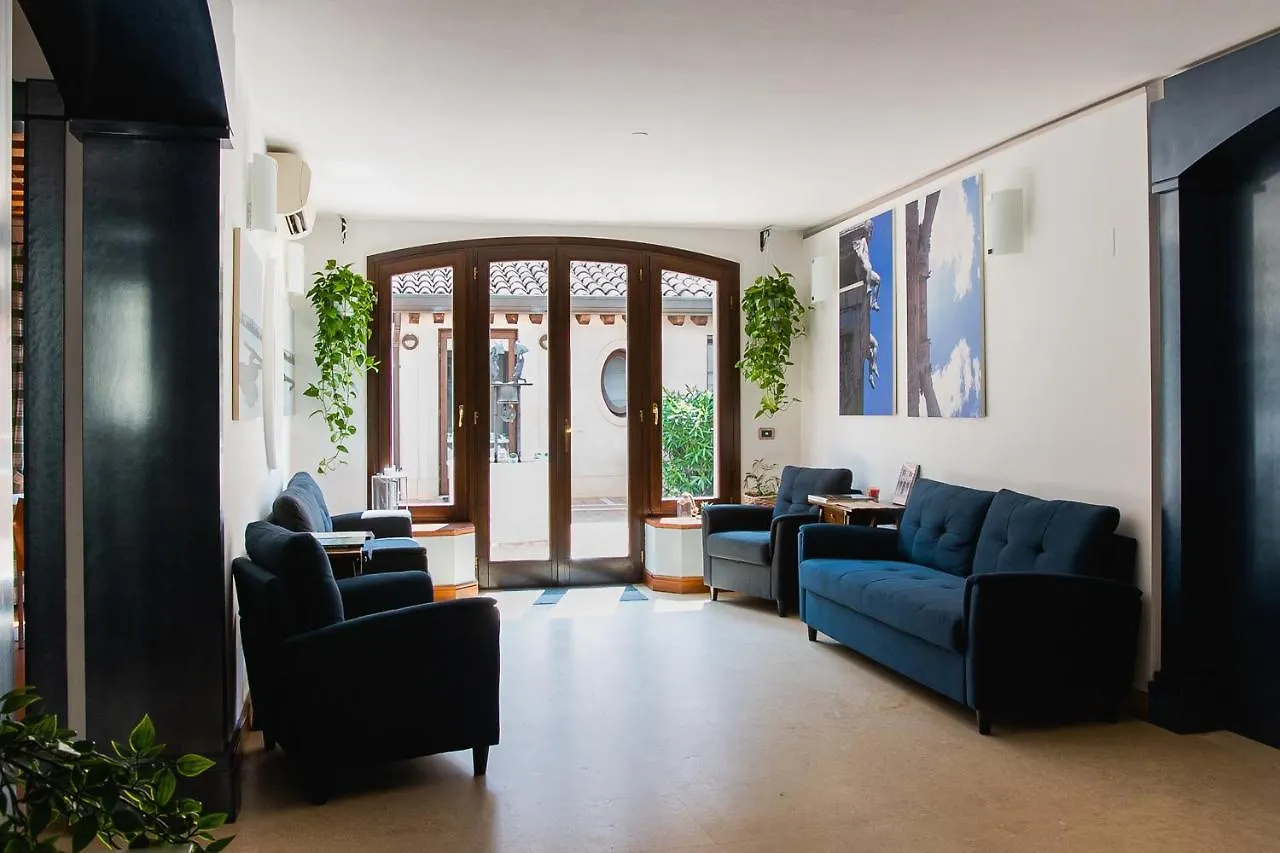Guest house Boutique Rooms 3 0 Ferrara Italy
